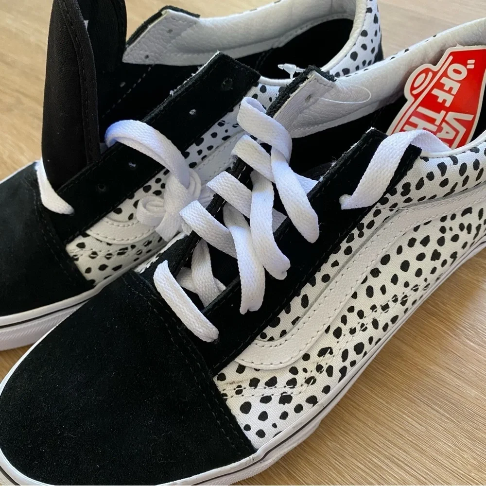 Vans Old Skool Dalmatian Low Tops White and Black - Picture 5 of 9
